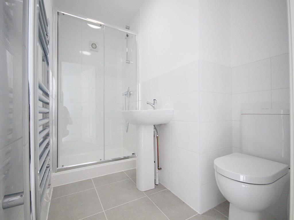 2 bedroom apartment To Let in Earby - IMG_5079.jpg